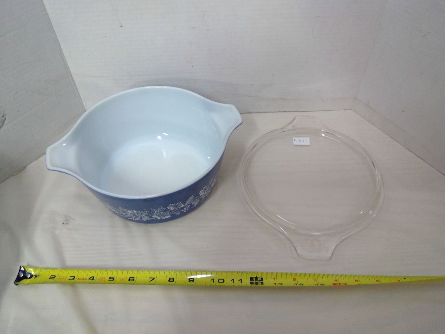 Pyrex Blue casserole, Colonial Mist pattern, 1983-86 - Schmalz Auctions