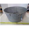 Image 1 : Large round galvanized tub