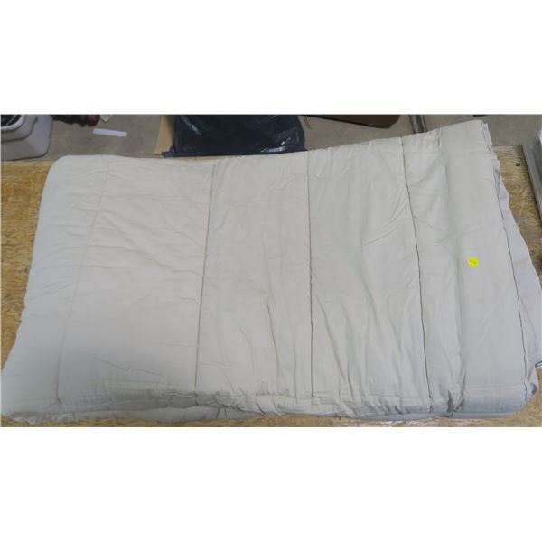 Tommy Hilfiger Quilt - Tan (approx. 8' x 6.5')