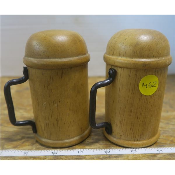 Wooden Salt+Pepper Shakers