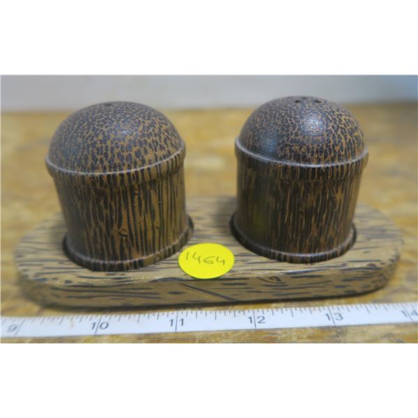 Wooden Salt+Pepper Shakers