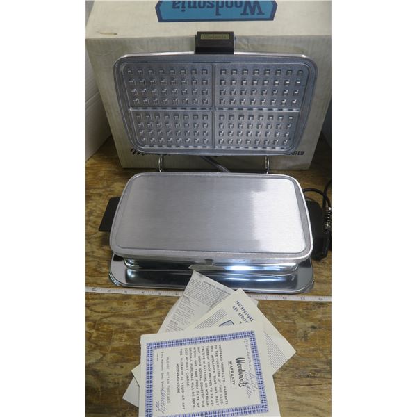 Vintage WOODSONIA Sandwich Grill - In Box