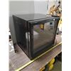 Image 1 : mini wine cooler (working)