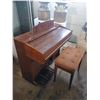 Image 6 : electronic organ & bench