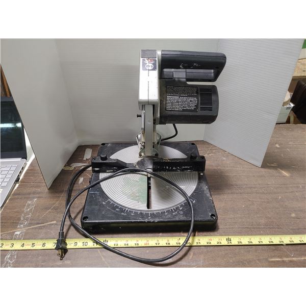 Black & Decker mitre saw