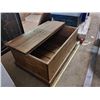 Image 4 : Pine Blanket Box