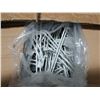 Image 4 : box of 6" slat board hooks