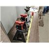 Image 3 : 4 x 2 Ton Jack Stands