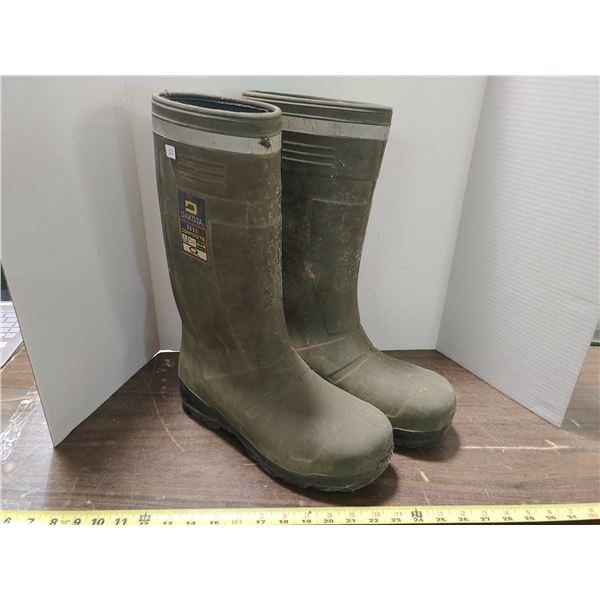 Size 12 Rubber Boots