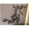 Image 6 : 6 x 3" Iron Acorn hooks