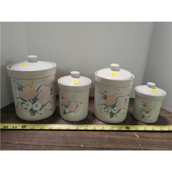 Nice 4 Piece Canister Set