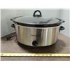 Image 1 : Large Crock Pot