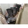 Image 2 : Box of Rubber Boots + Cowboy Boots