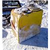 Image 1 : Yellow Square Hydraulic Oil Tank - 32x30x20"