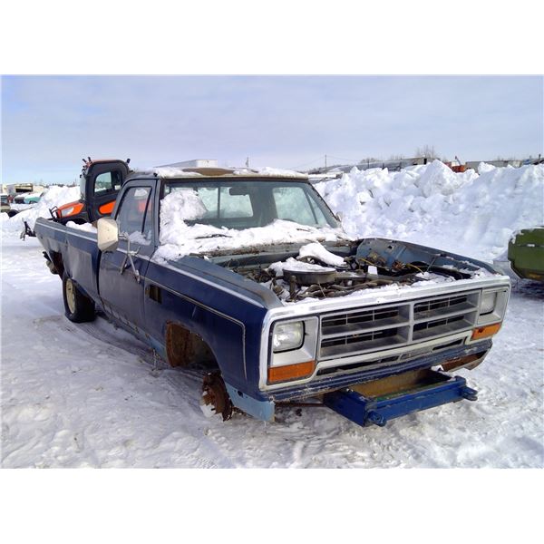Blue Dodge Truck - 1985 - Unknown Condition, Sold As Is - VIN:1B7FD14T4FS664114