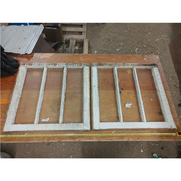 2 Vintage Windows 24" X 24" (1 Cracked Pane)