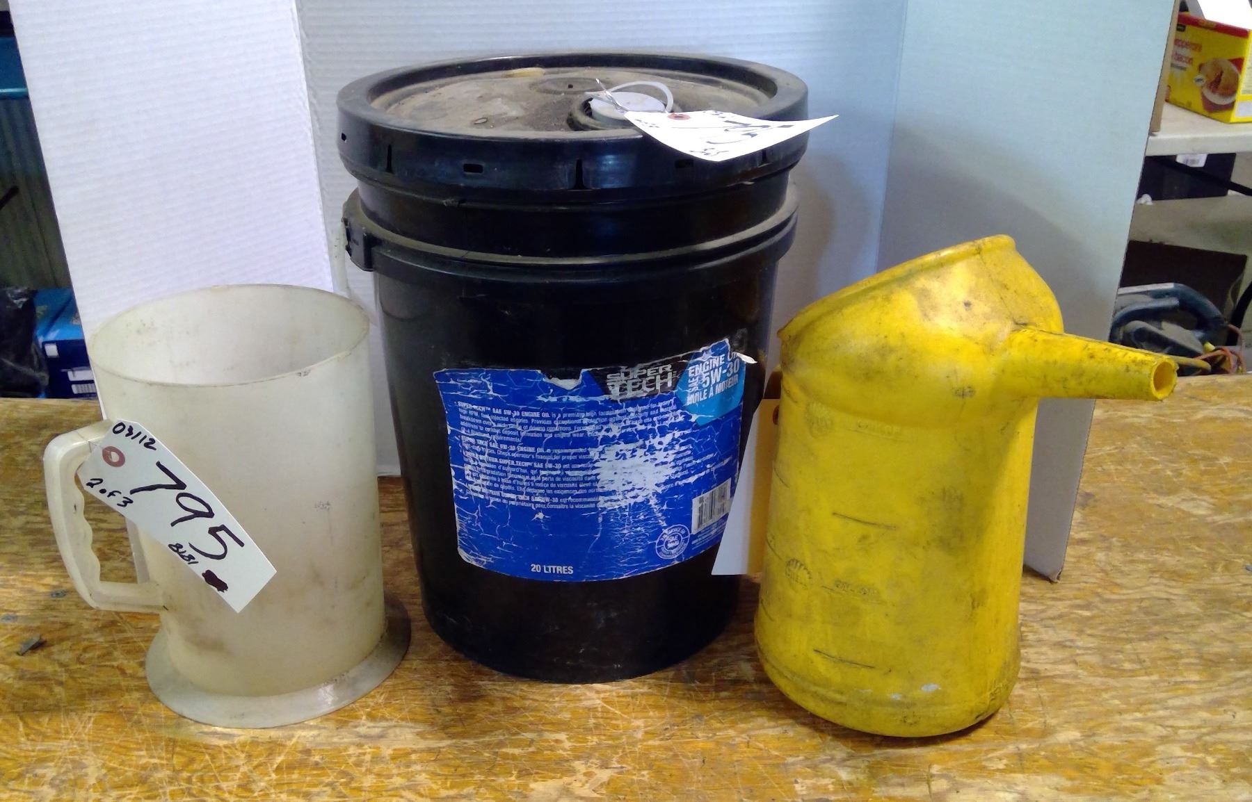 20L Pail of 5w30 Oil, about 3/4 full 2 Oil Jugs/Spouts