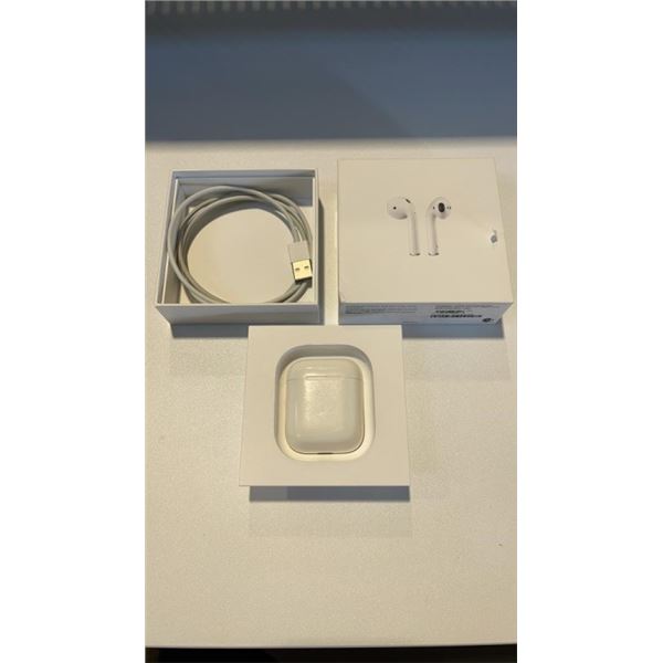 APPLE AIRPODS - TESTED WORKING