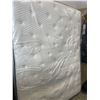 Image 2 : QUEEN SIZE KINGSDOWN EURO TOP MATTRESS MEDIUM FIRM MADE IN CANADA