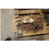 Image 1 : Knive guards, bearing, pickup teeth, comalong and misc.