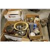 Image 2 : Pallet of misc brushes, rollers etc