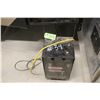 Image 1 : Motomaster booster - charger, Working