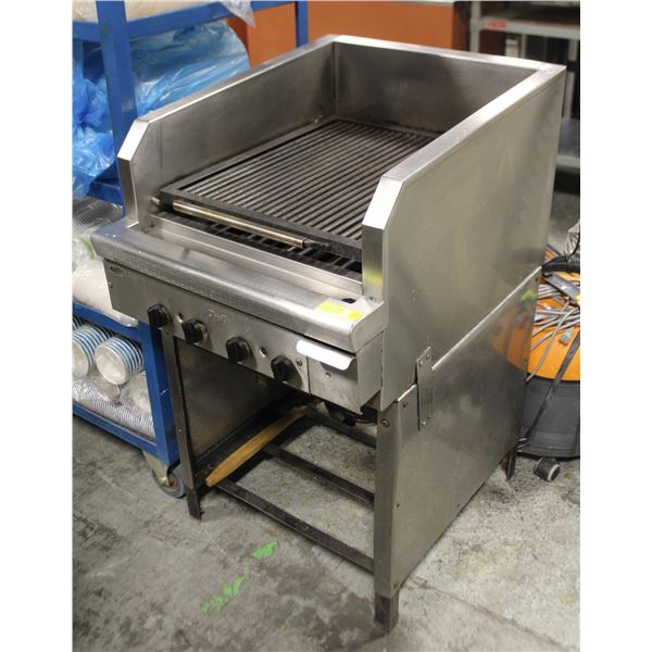 QUEST NATURAL GAS 4 BURNER CHARBROILER W/ STAND