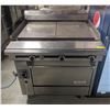 Image 1 : US RANGE CONVECTION OVEN W/ 36" GRILL TOP