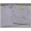 Image 1 : 2 WHITE SIZE 3XL SMOCK JACKETS