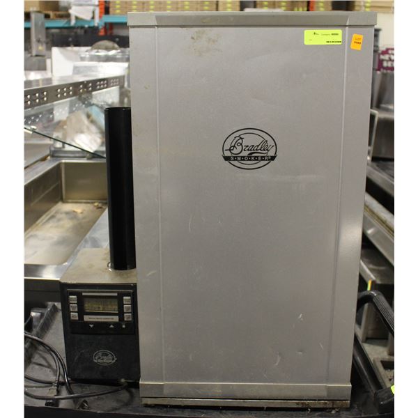 BRADLEY 4-RACK ELECTRIC DIGITAL SMOKER