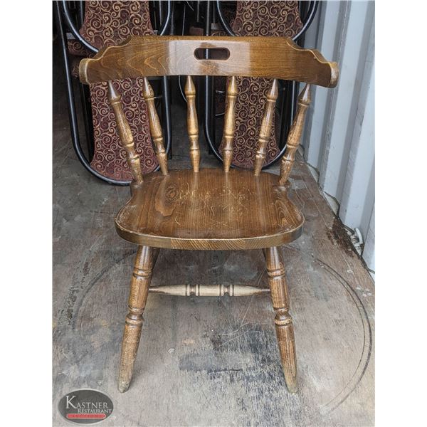 LOT OF 4 WOODEN CHAIRS