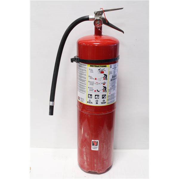 STRIKE FIRST 30LBS FIRE EXTINGUSHER *NOT CHARGED