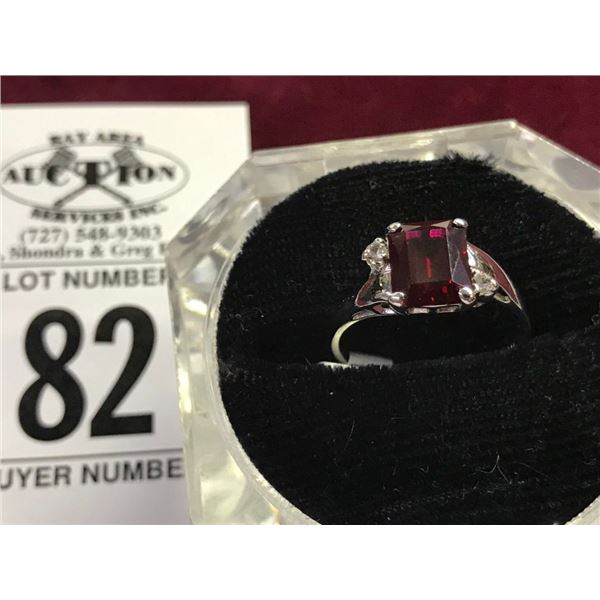 10K WG Diamond & Garnet Ring 2g