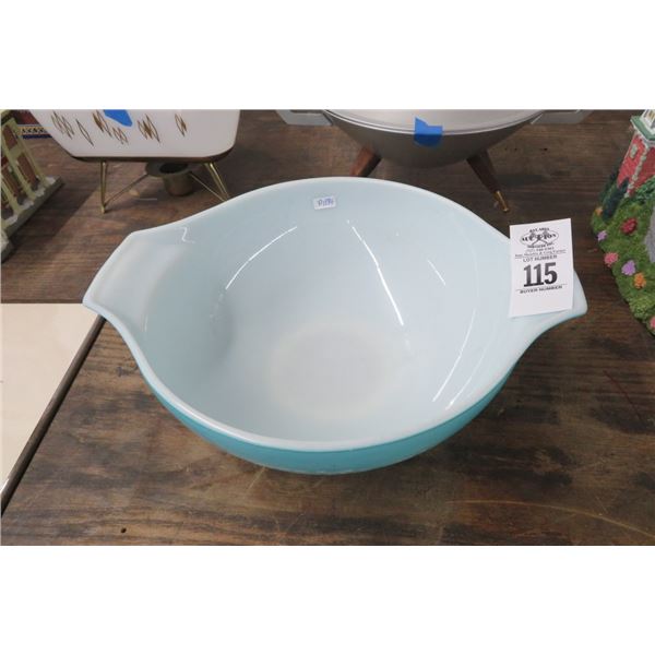 Vintage Teal Pyrex Bowl