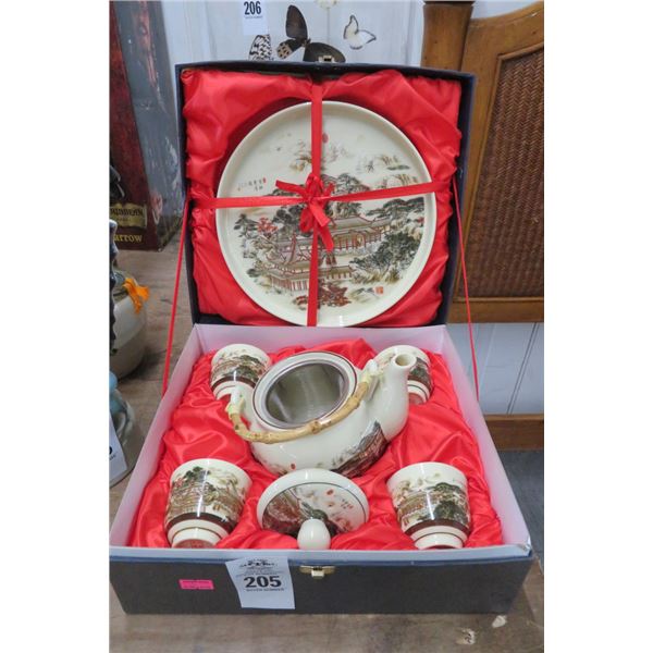 Asian Tea Service In Lidded Box