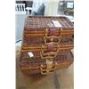 Image 1 : Lot of Wicker Cases