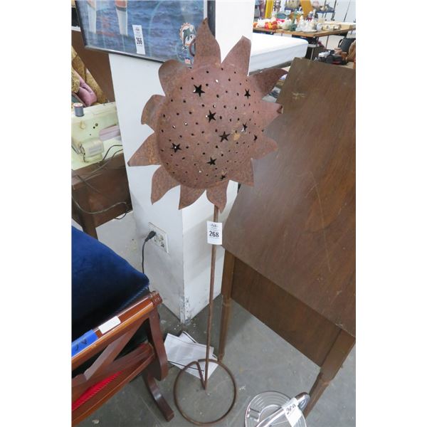 Metal Sun Standing Yard Décor