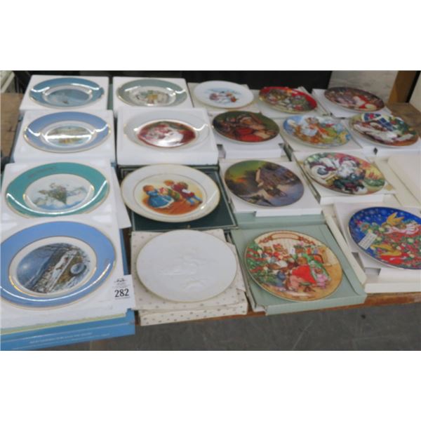 Christmas Collectible Plates (23)