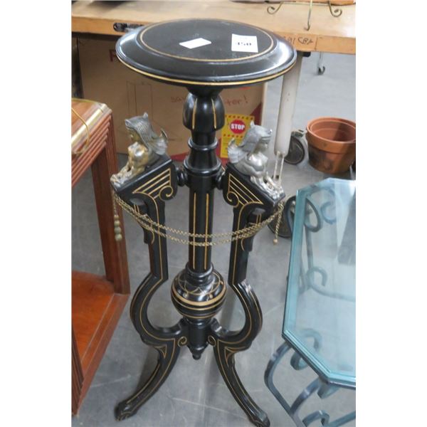 Nude Figural Trim Painted Round Pedestal Table