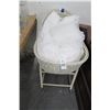 Image 1 : Vintage Wicker Bassinet