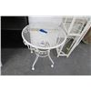 Image 1 : White Metal Patio Side Table