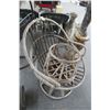 Image 1 : Rattan Swivel Rocker w/Ottoman