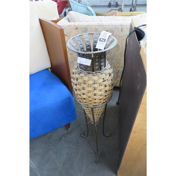 Metal/Wicker Footed Vase