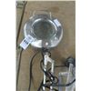 Image 2 : Magnifying Lamp