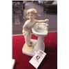 Image 1 : Llardro Girl Washing Hands Figurine