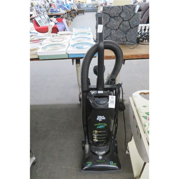 Dirt Devil Vacuum