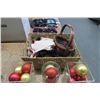 Image 2 : Lot of Christmas Table Décor, Baskets, Spanx