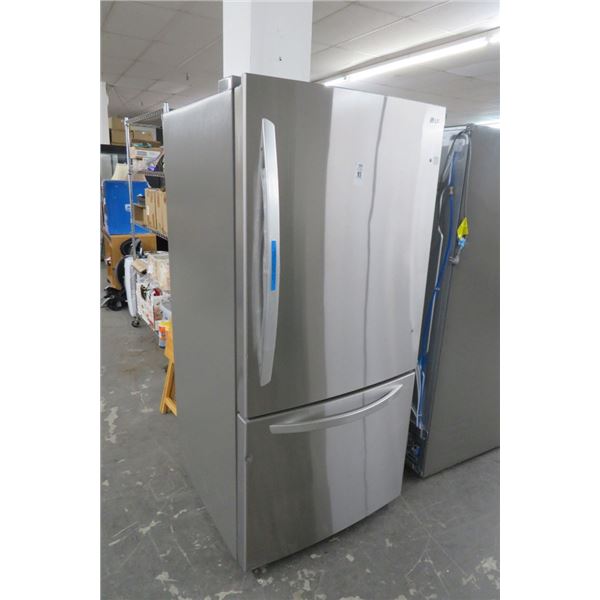 LG New S/S French Door Ref/Freezer w/Ice Maker -Small Dents