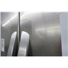 Image 5 : LG New S/S Side by Side Ref/Freezer w/Ice Maker- Small Dents