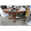 Image 2 : Round Oak Pedestal Dining Table